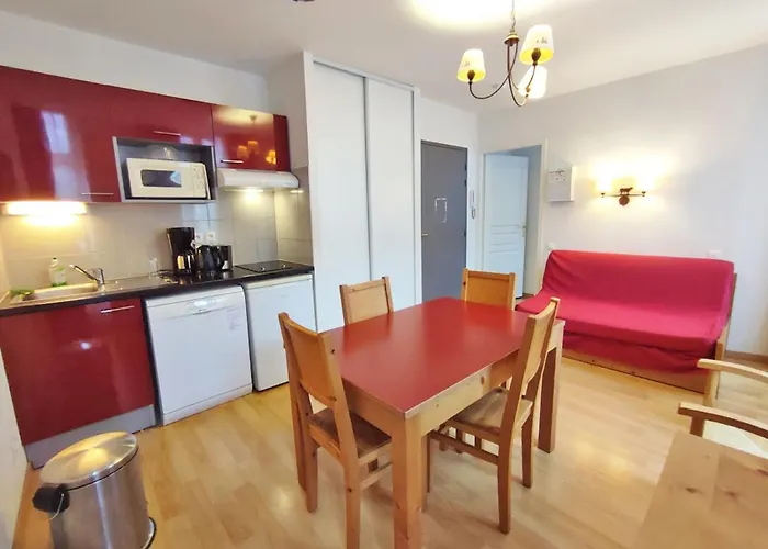 Lägenhet La Petite Ourse, T2, Centre Luchon, Wifi, Casier A Skis, Ascenseur, 4 Personnes Bagnères-de-Luchon