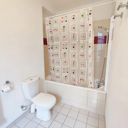 La Petite Ourse, T2, Centre Luchon, Wifi, Casier A Skis, Ascenseur, 4 Personnes * Bagnères-de-Luchon